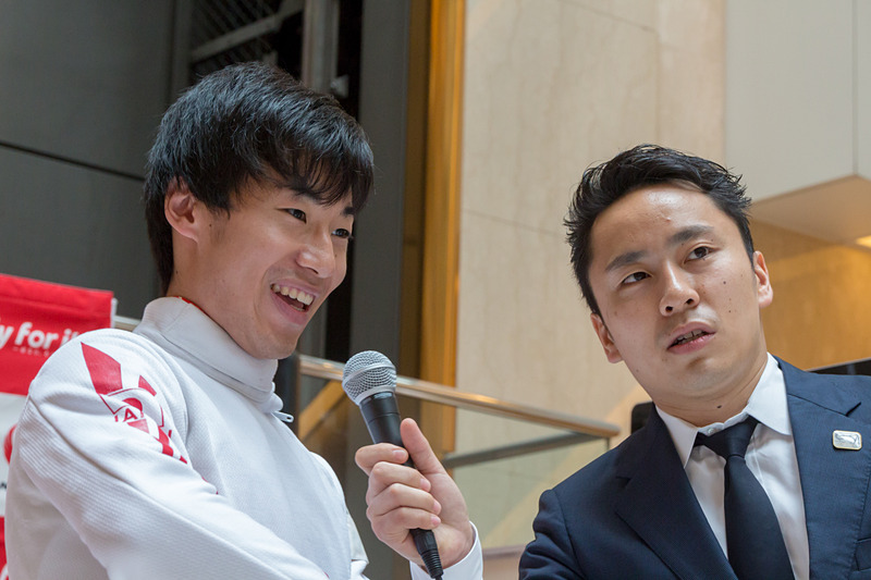初戦に勝利して余裕の表情を見せる加納選手
