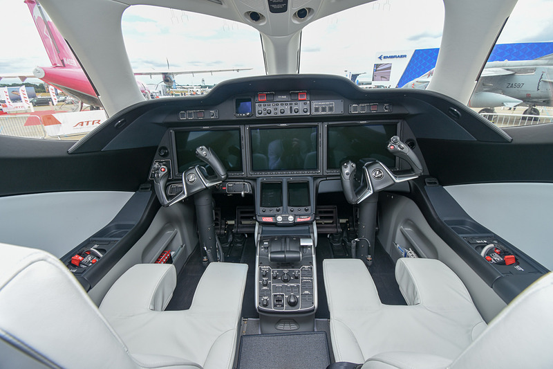 HondaJetのコクピット