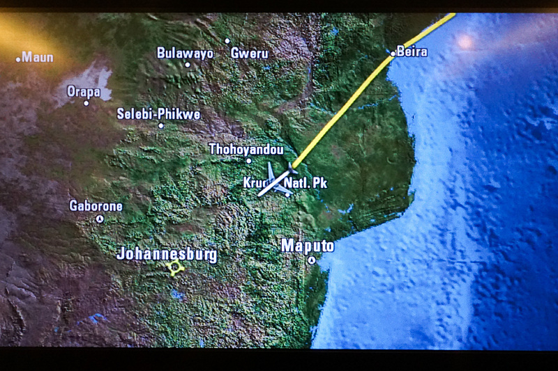 ヨハネスブルグにだいぶ近付いてきた。もうアフリカ大陸上空に入っている