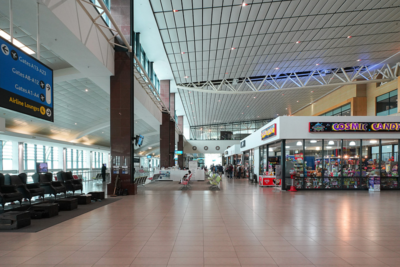 ダーバンのキング・シャカ国際空港ゲート付近。これはケープタウンに向かう際に撮影