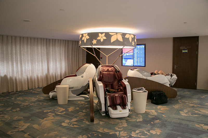 5階にはマッサージチェアもある
