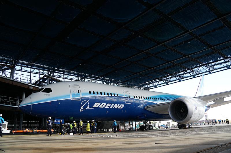 FLIGHT OF DREAMSに展示されるボーイング 787型機の初号機（写真は2017年12月17日の初号機移動イベントのもの）