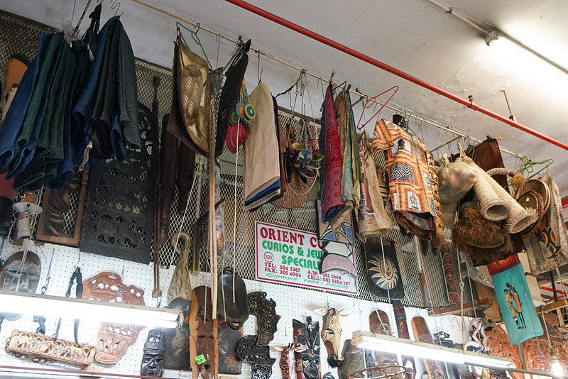 さまざまなアフリカっぽい民芸品