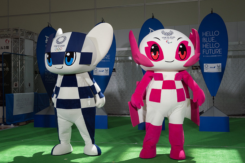 オープニングセレモニーには大会マスコットキャラクターのミライトワとソメイティも登場