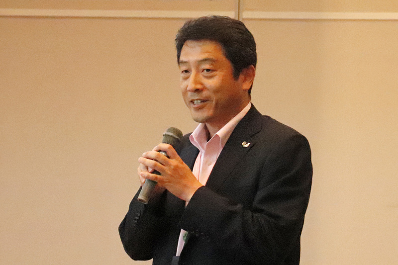 JALなでしこラボ所長の福家智氏から開会のあいさつ
