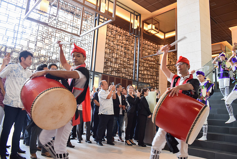 勇壮なエイサーパフォーマンスで場を盛り上げた