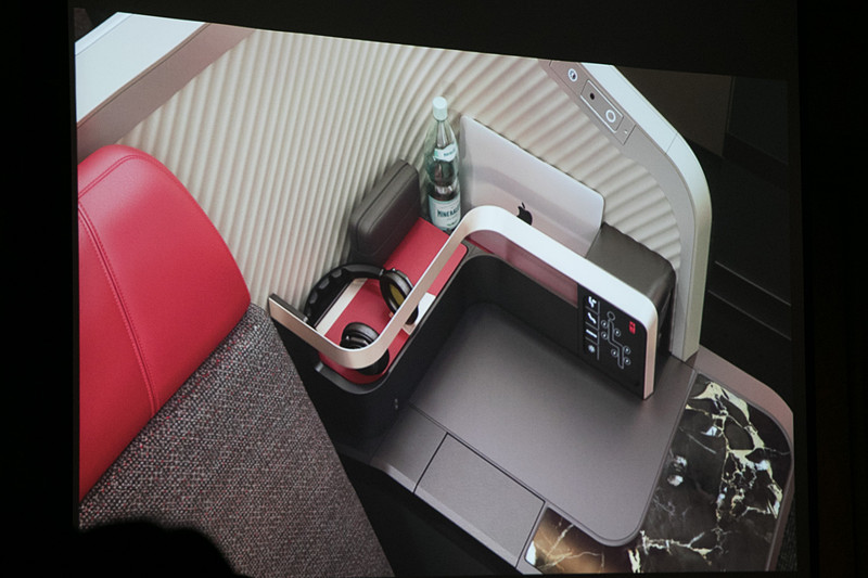 ラタム航空の新しいビジネスクラスシート。シートの配置は1-2-1、すべての席が通路にアクセスでき、従来よりプライバシー空間を意識したものになる