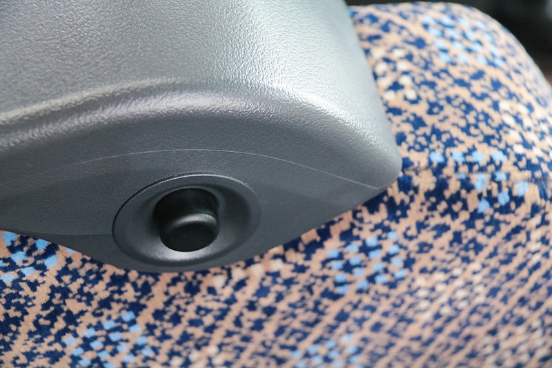 リクライニングシートはもちろん、足元も結構広く、羽田空港まで電車で移動するよりも快適に過ごせるのではないだろうか