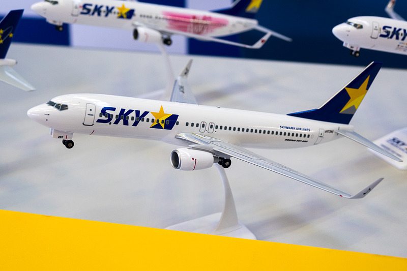 現行塗装のボーイング 737-800型機