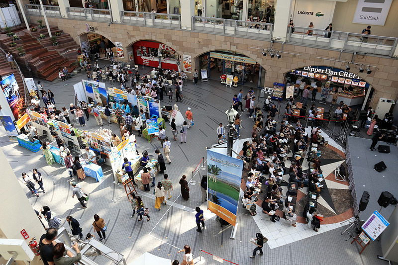 メイン会場はサッポロファクトリー アトリウム