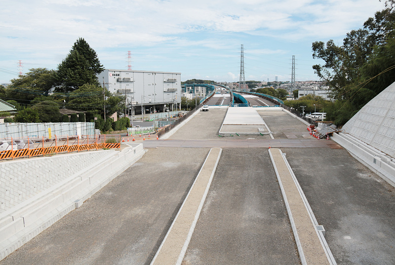 到達立坑から港北IC方面を見る