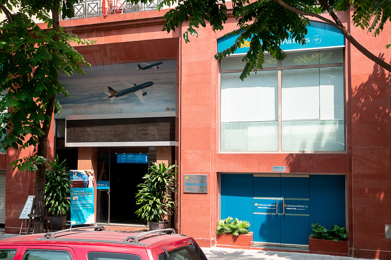こちらはハノイの中心部にあるベトナム航空のオフィス