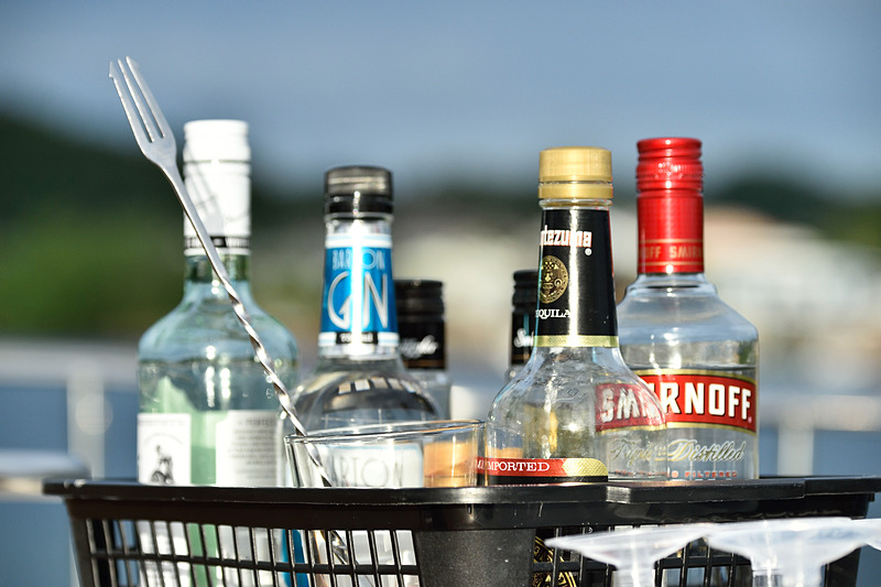 船上バーも開店しました