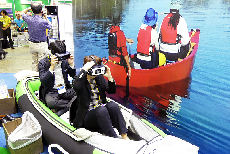 左右、前後ろとキョロキョロしまくりです