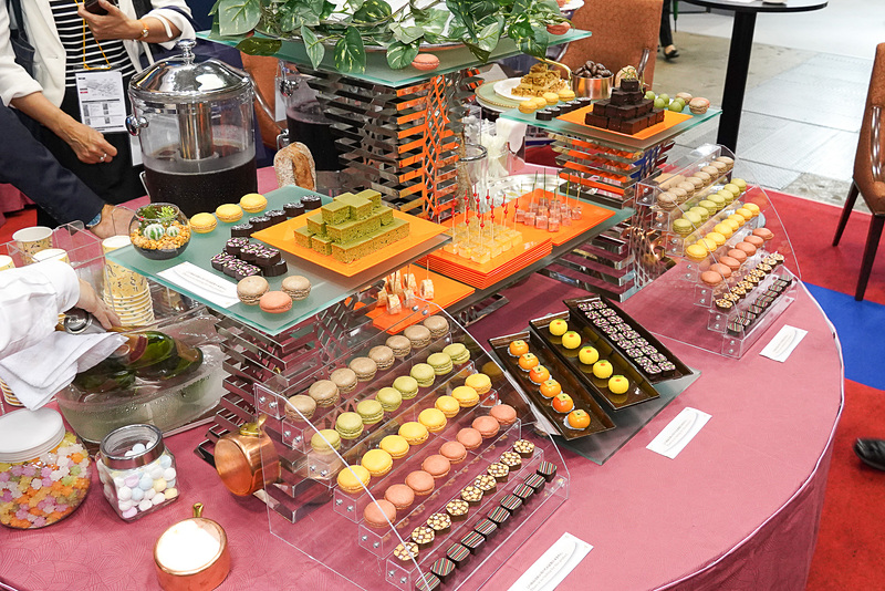 ブースではフィンガーフードが目立つが、これは見本。食べられるものは別途用意している