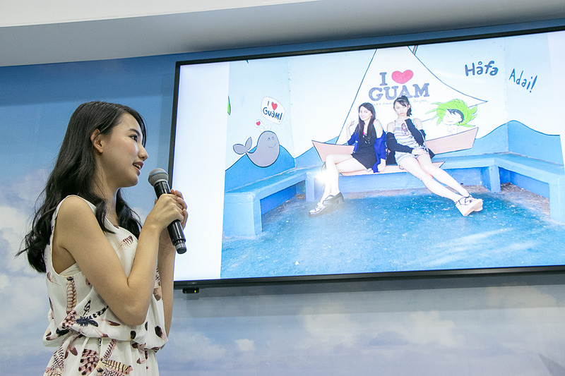 グアムの思い出を語る黒木麗奈さん