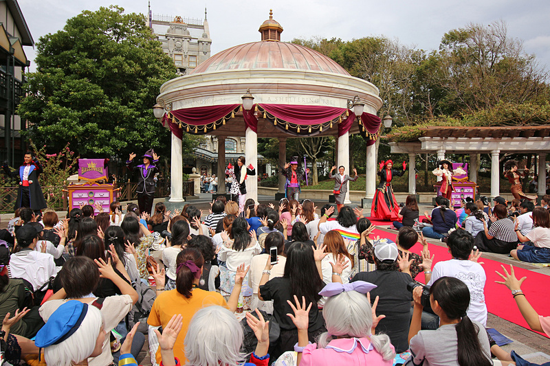 「ハッピーヴィランズ！」のかけ声と共に会場全体でポーズを楽しむ