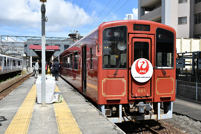 シュガーロード号は2両編成。客車とキッチンカーが完全に区切られていた