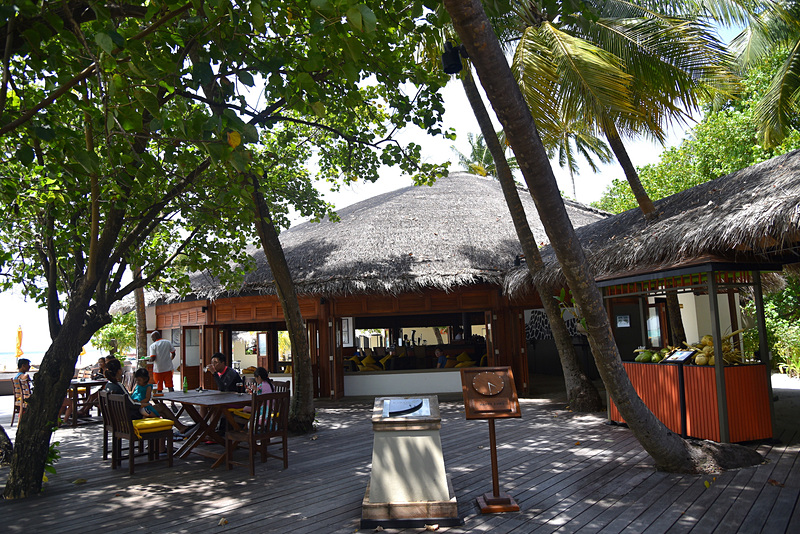 「Kuredi Bar」でランチを取ることにした