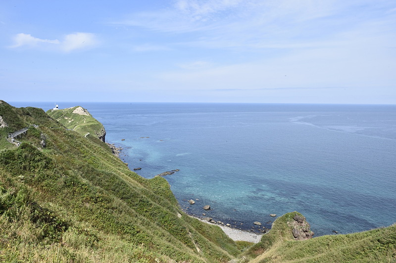 広々とした空と海が眼前に広がる