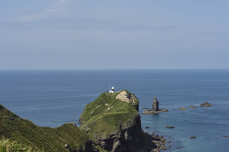 広々とした空と海が眼前に広がる