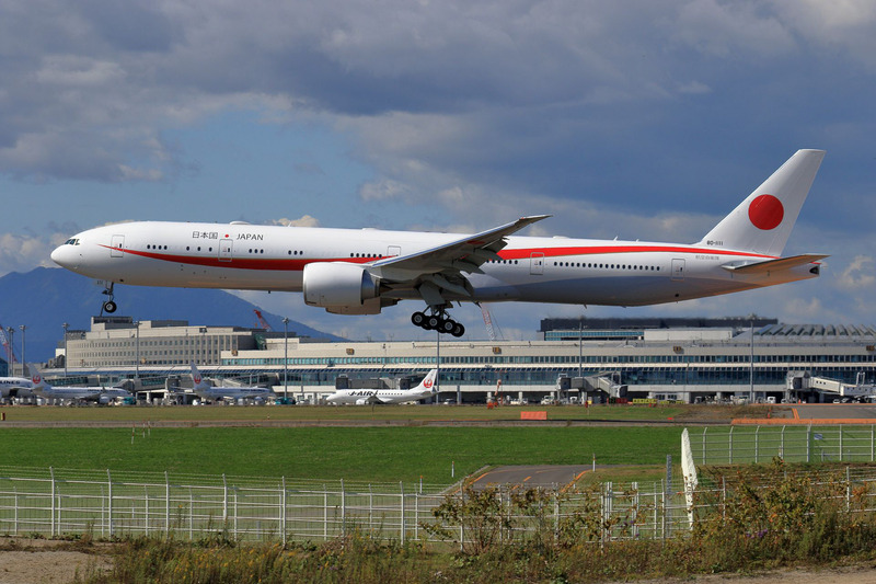 その後新千歳空港B滑走路（19L）に着陸