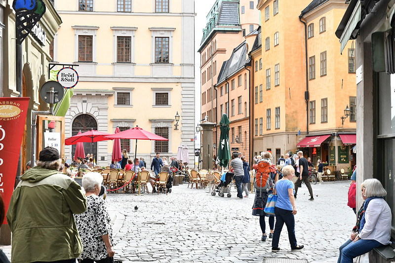 ガムラスタンの南側までくると鉄の広場（Järntorget）に出る。港に運ばれてきた鉄鉱石の取引が行なわれていた名残りだとか