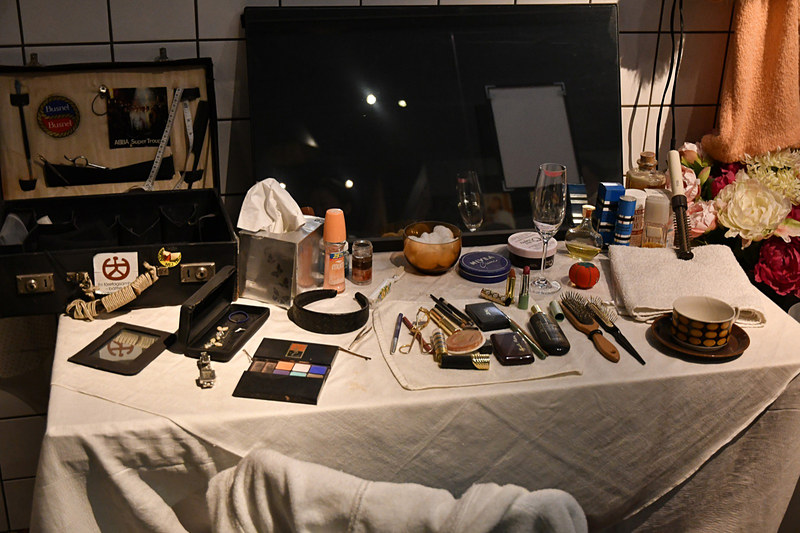 ライブ時の楽屋を再現