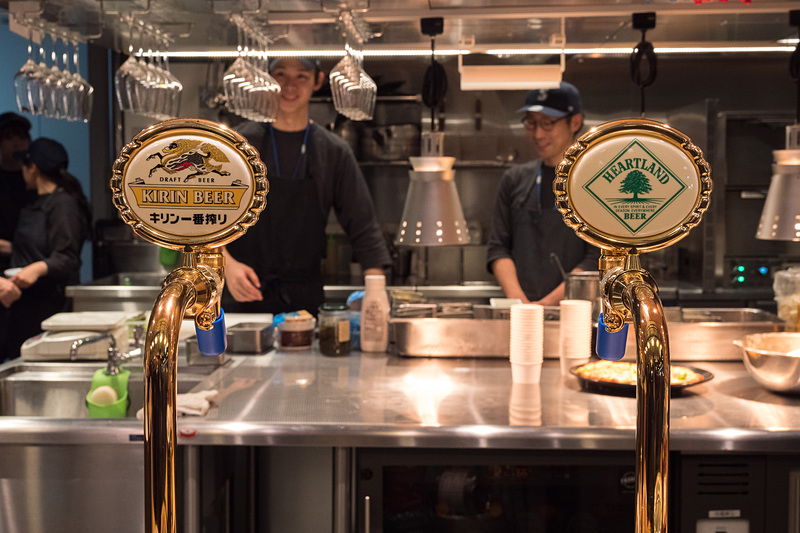 生ビールも楽しめる（各600円）