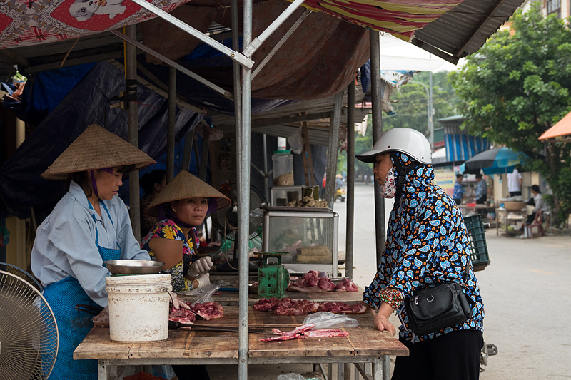 ミア・マーケット周辺。地元の人たちの生活を垣間見られる