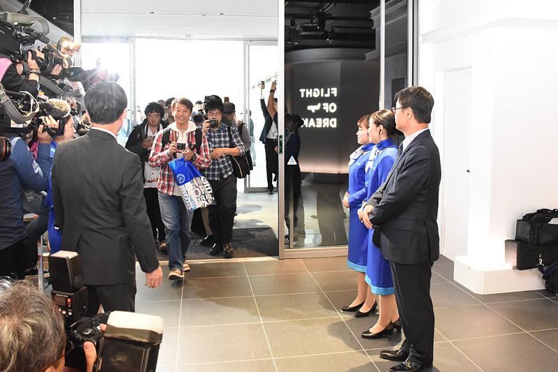 10時を迎え、ついにオープン