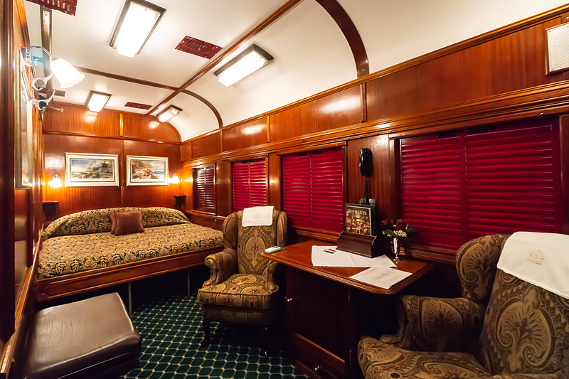 ロボスレイルロイヤル・スイートの客室