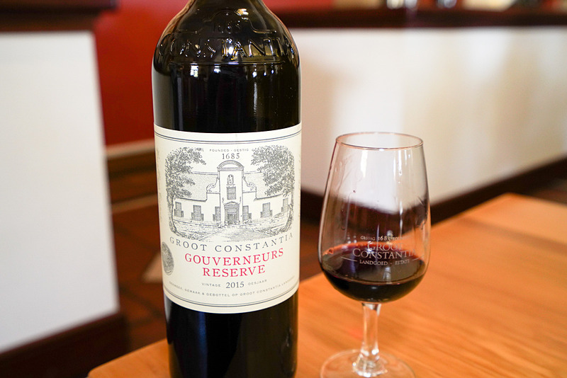 グーヴェルヌールリザーブ（Gouverneurs Reserve）2015。ワイナリーで最もよい品種を集め熟成させた重めの赤