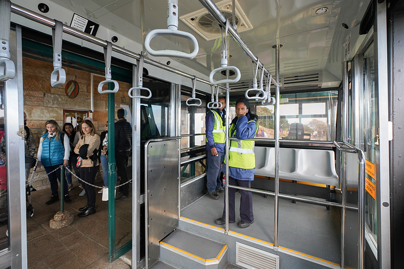 ケーブルカーの車内