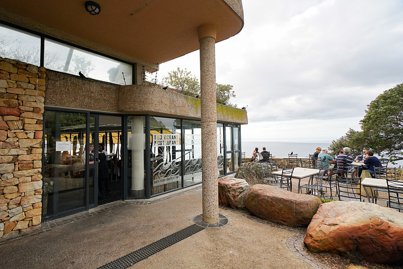 ケープポイントにあるシーフードレストラン「Two Oceans」