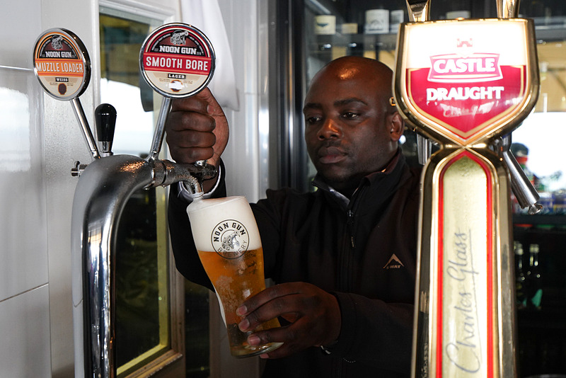 クラフトビールは2種。CASTLEもある