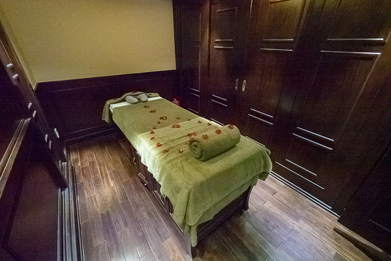 船内に4室あるスパ