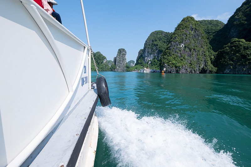 「サン・ソット・ケーブ（Sung Sot Cave）」へ