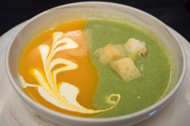 見た目がきれいだったので撮らせてもらった西洋料理のスープ「Broccoli and spring potato soup」