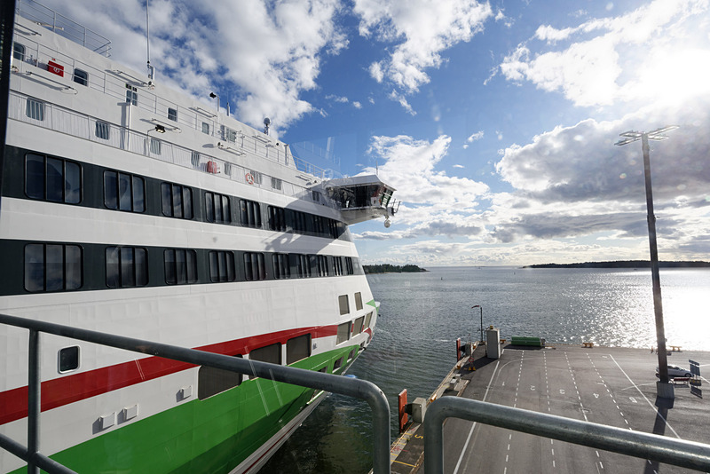 TALLINK Shuttleの新造船「Megastar」のビジネスラウンジを利用してエストニアに向かった
