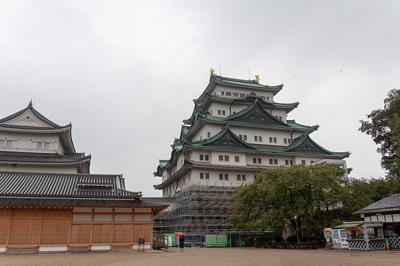 天守は木造にするための建て替え工事に入る。「金城温古録」や「昭和実測図」「ガラス乾板写真」など、城を知る貴重な資料や写真が残っていることも後押しになっている