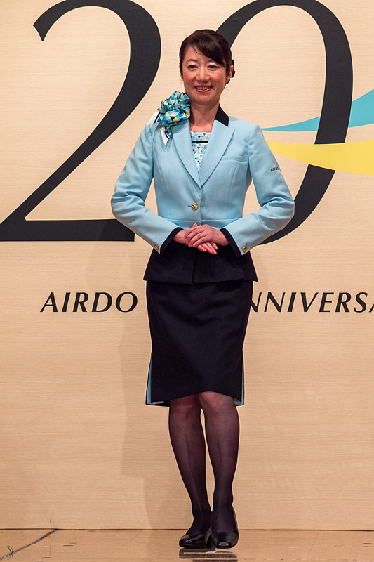 地上旅客スタッフ（女性ジャケットスタイル）