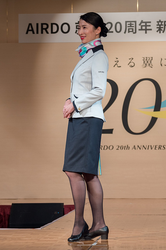 CAの女性/ジャケットスタイル