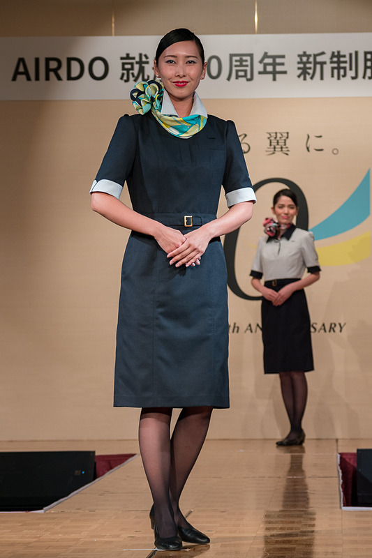 CAの女性/ワンピーススタイル（ネイビー）