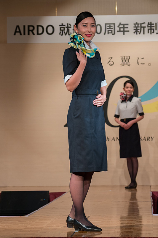 CAの女性/ワンピーススタイル（ネイビー）