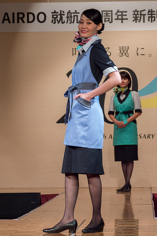 CAの女性/エプロンスタイル（ラベンダー＆グレー）