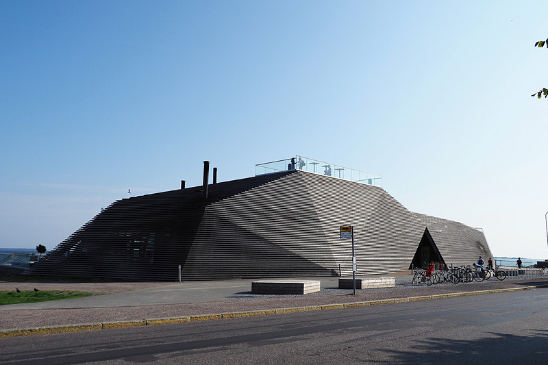 ヘルシンキ市内のサウナ、ロウリュ（LÖYLY）の外観