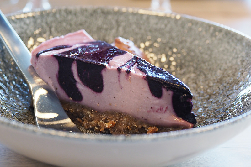 レストランではフィンランドの食材を中心に構成されたメニュー。サウナとともに、ここでもフィンランドを満喫できます