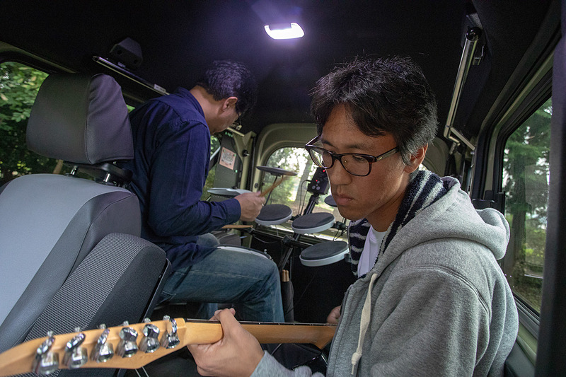 ベースのヨシヒロ