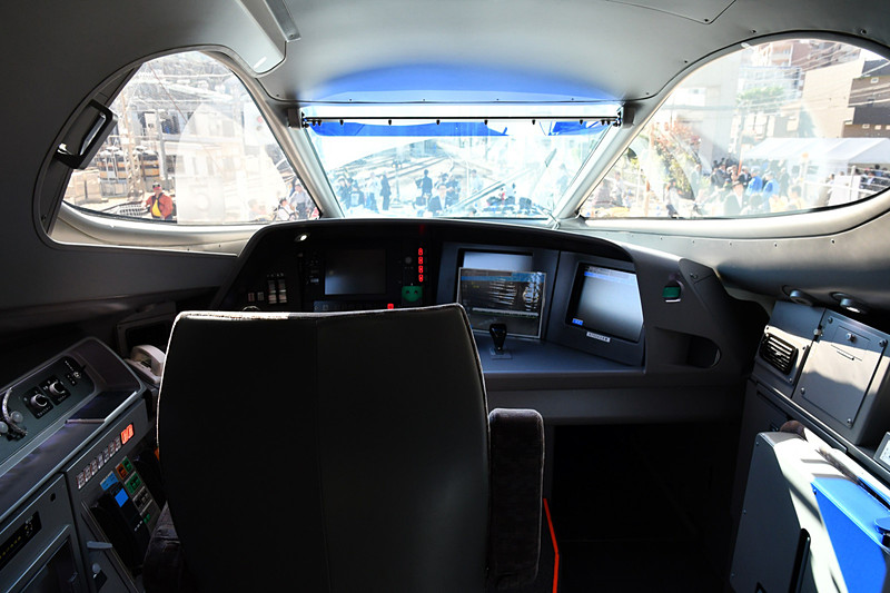 N700系の運転台見学は事前申し込みによる抽選で当選した来場者のみ対象となっていた